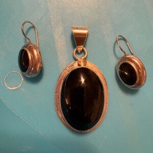BLACK ONYX & STERLING PENDANT & EARRINGS SET